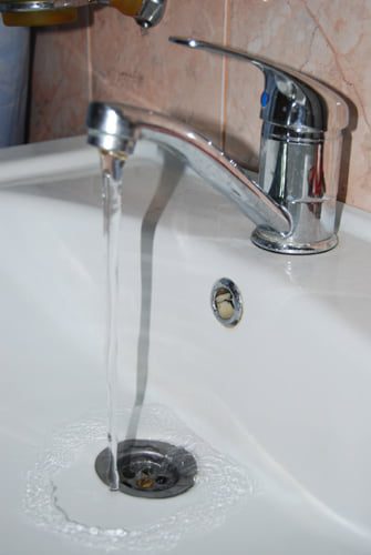 Criza opreşte apa în robinete