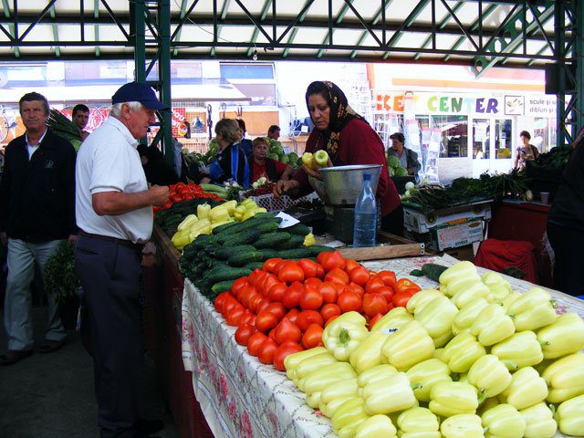 Profitul din vânzarea legumelor, o amintire pentru producători