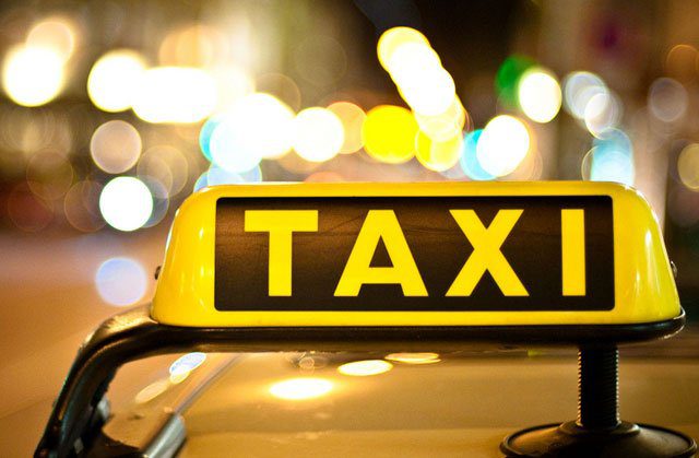 Poliţiştii au aplicat aproximativ 800 de sancţiuni contravenţionale şoferilor de taxi