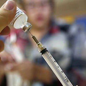 Medicii de la Infecţioase au rămas fără vaccin antirabic