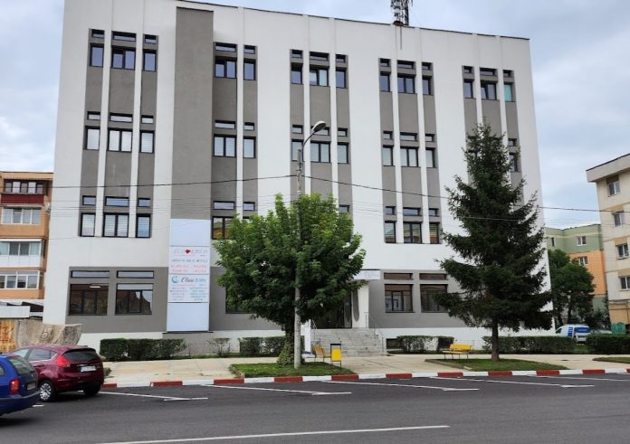 Premieră medicală la Târgu Jiu: Dr. Eugen Lăcătușu deschide unul dintre cele mai performante centre de RMN din țară
