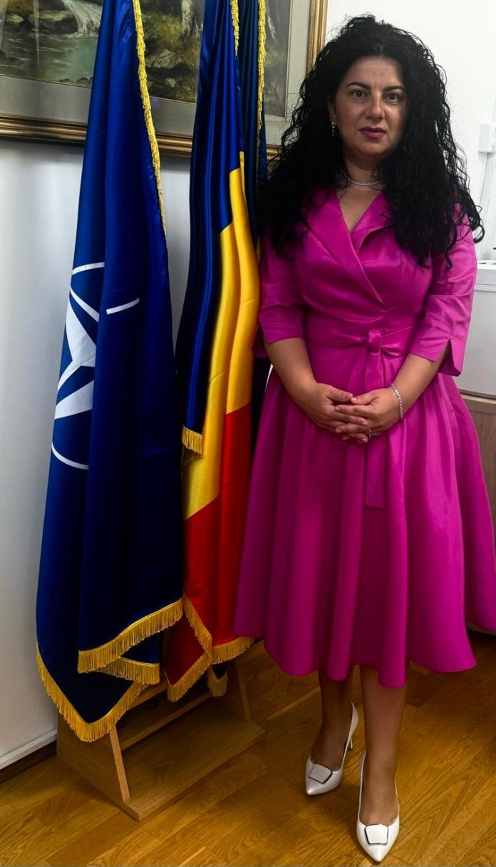 Inaugurarea Raftului Chinezesc la Biblioteca Județeană „Christian Tell” Gorj, în prezența Ambasadorului Chinei