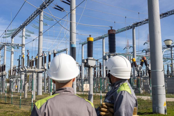 Distribuție Oltenia depășește borna de 50.000 de prosumatori, modernizând rețeaua de energie