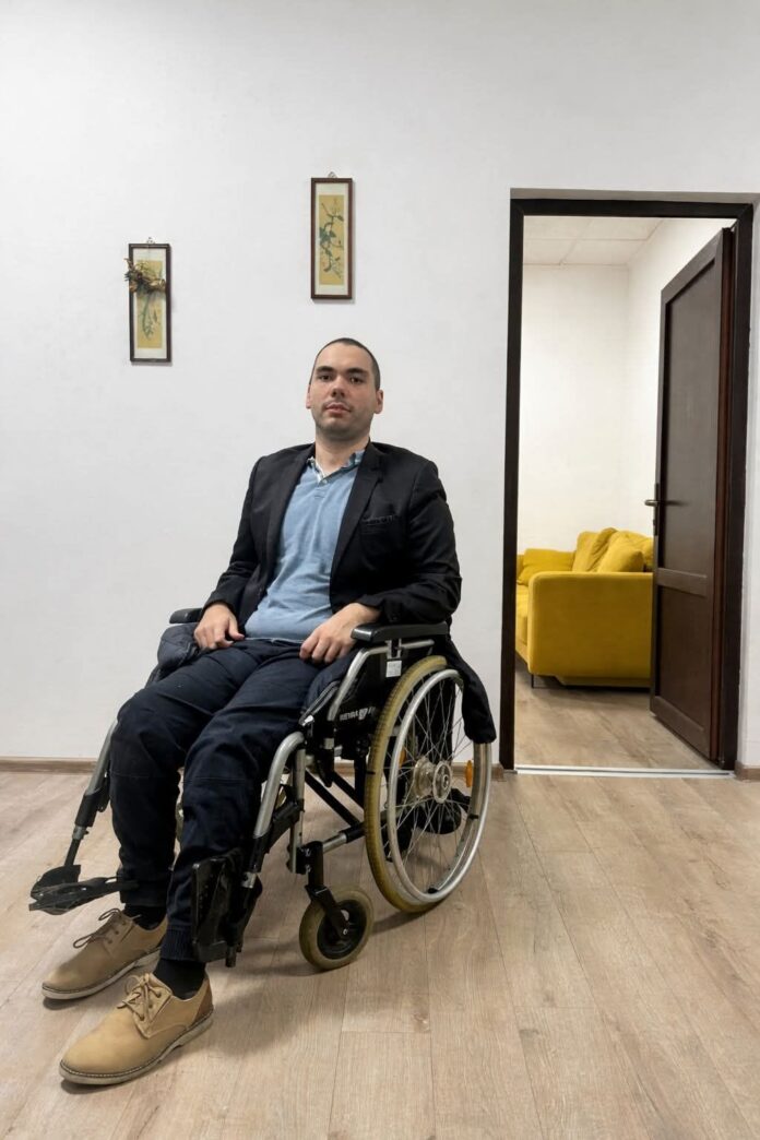 Nicolae Simionescu, atac dur la adresa lui Ilie Bolojan: „Persoanele cu dizabilități au fost stigmatizate și împinse spre sărăcie”