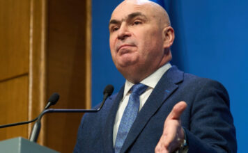 Explodează scandalul în PNL! Liberalii se răzvrătesc împotriva lui Bolojan și refuză să plece din funcții. Premierul pregătește pixul de demitere