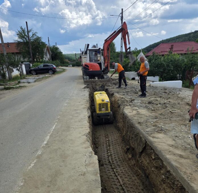 Investițiile în infrastructura de apă și canalizare din Țicleni avansează: lucrările au depășit 63% din execuție