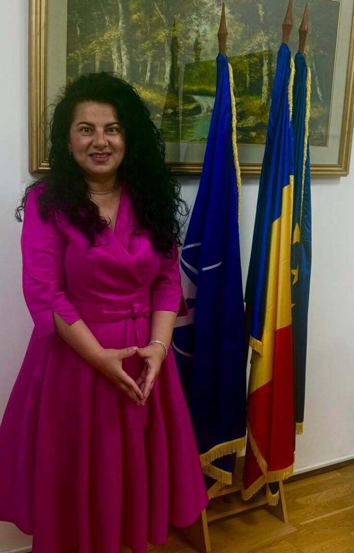 „Vara în Pagini și Culori” s-a încheiat la Biblioteca Județeană „Christian Tell” Gorj. Copiii au avut parte de șah, dans și lecții de prim-ajutor