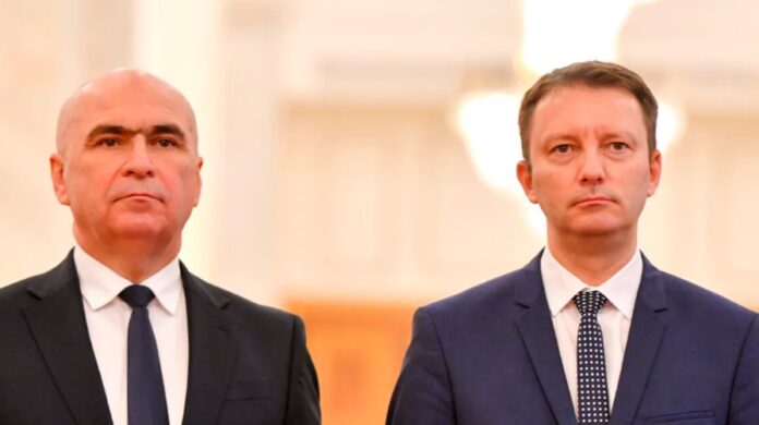 Tensiuni uriașe în PNL înaintea votului pentru Guvernul Mureșan. Parlamentarii liberali, amenințați cu excluderea